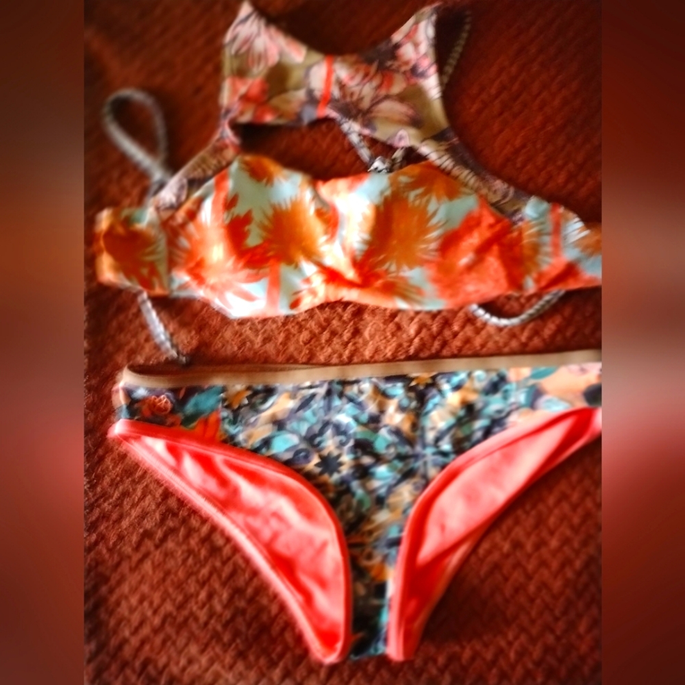 Two Piece Maaji bathing suit NWOT